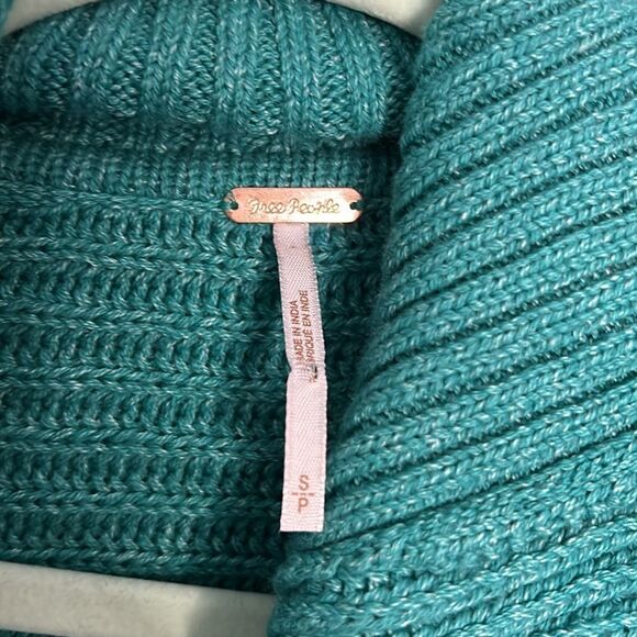 Free People Marlie Pullover V-Neck Sweater - Picture 6 of 10